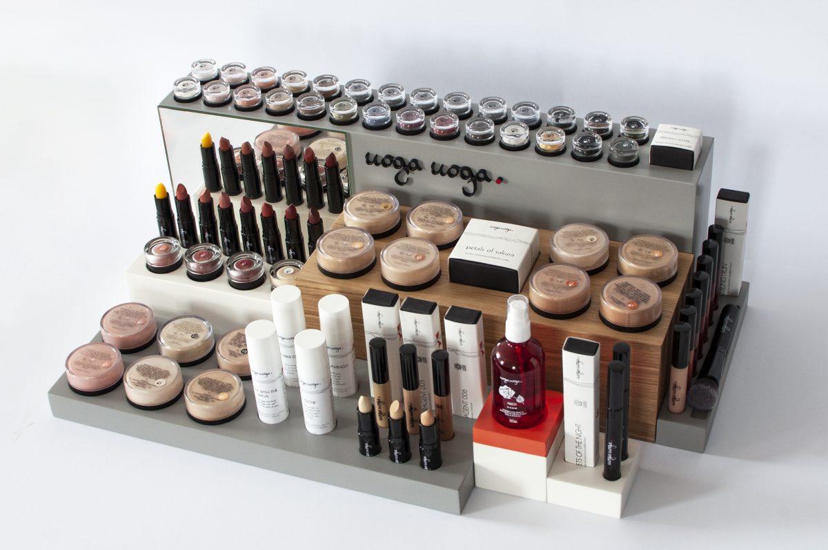 Uoga Uoga minerale make-up display Uoga Uoga minerale make-up